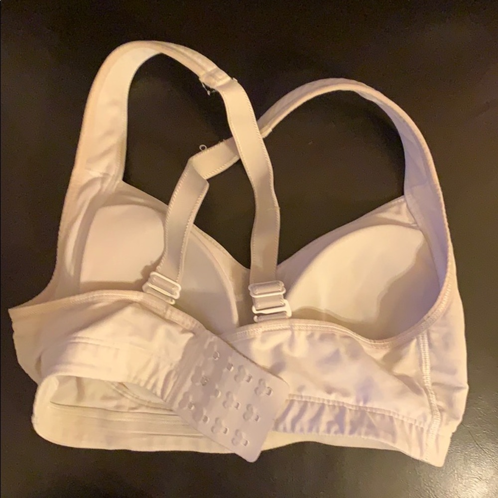 Lululemon 34C sports bra white - Picture 2 of 3